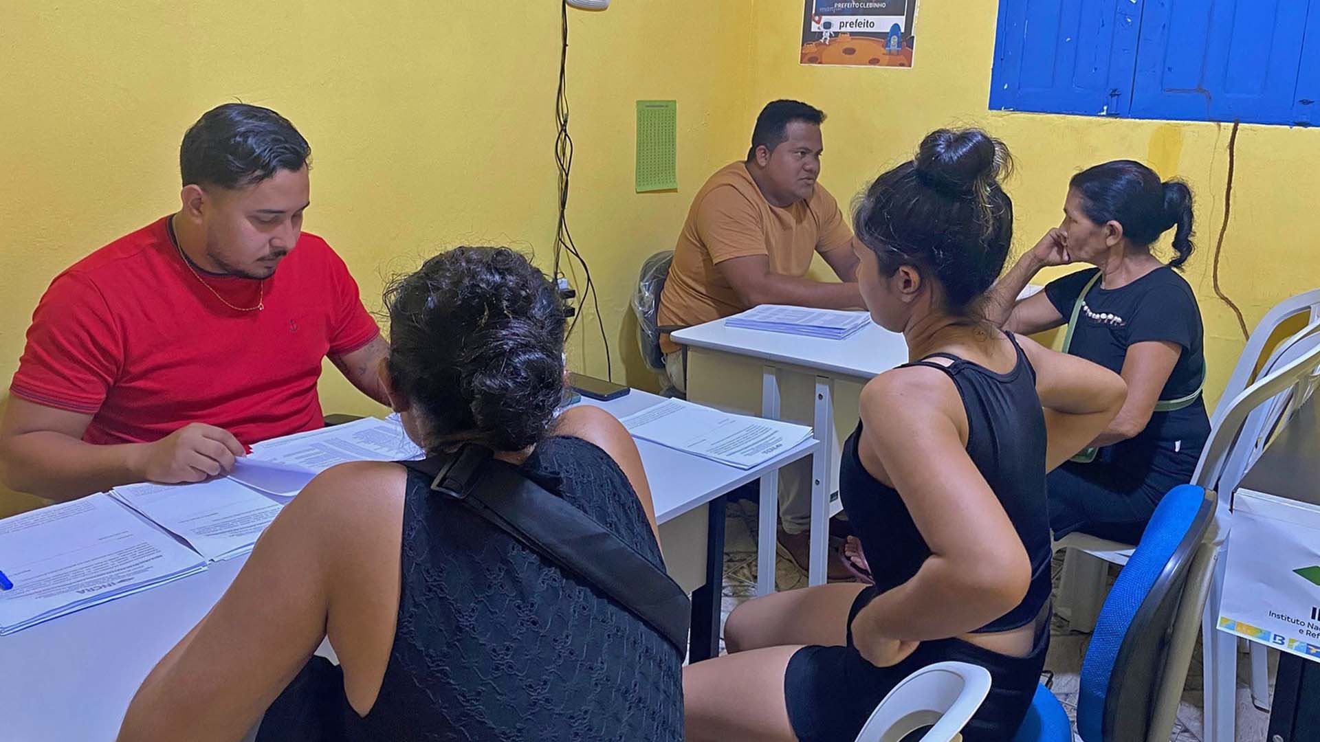 Assentamento de terras