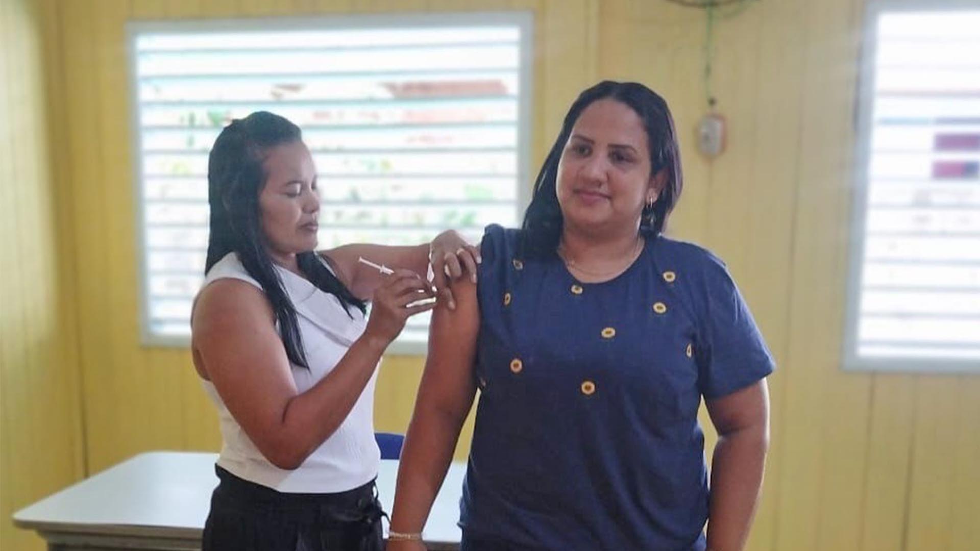 Vacinação contra febre amarela